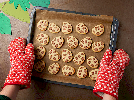 Schritt 15: Die Kekse aus dem Ofen nehmen und wegnaschen