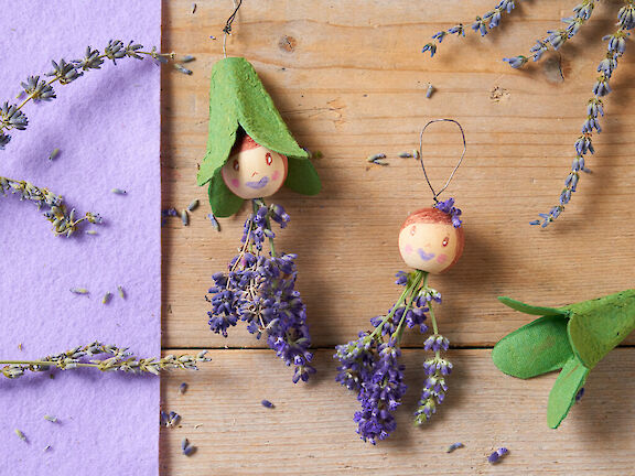 Schritt 7: Lavendel-Fee aufhängen