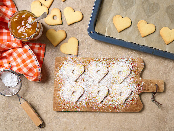 Schritt 8: Mit Puderzucker bestäuben