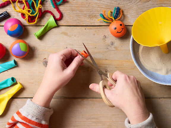 Schritt 3: Luftballon-Rand abschneiden
